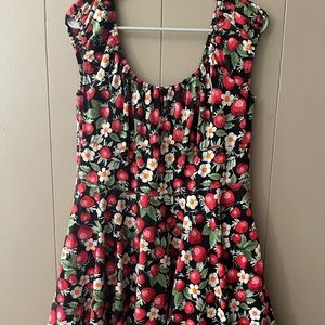 Hell bunny size XL strawberry dress! Excellent used condition, has pockets